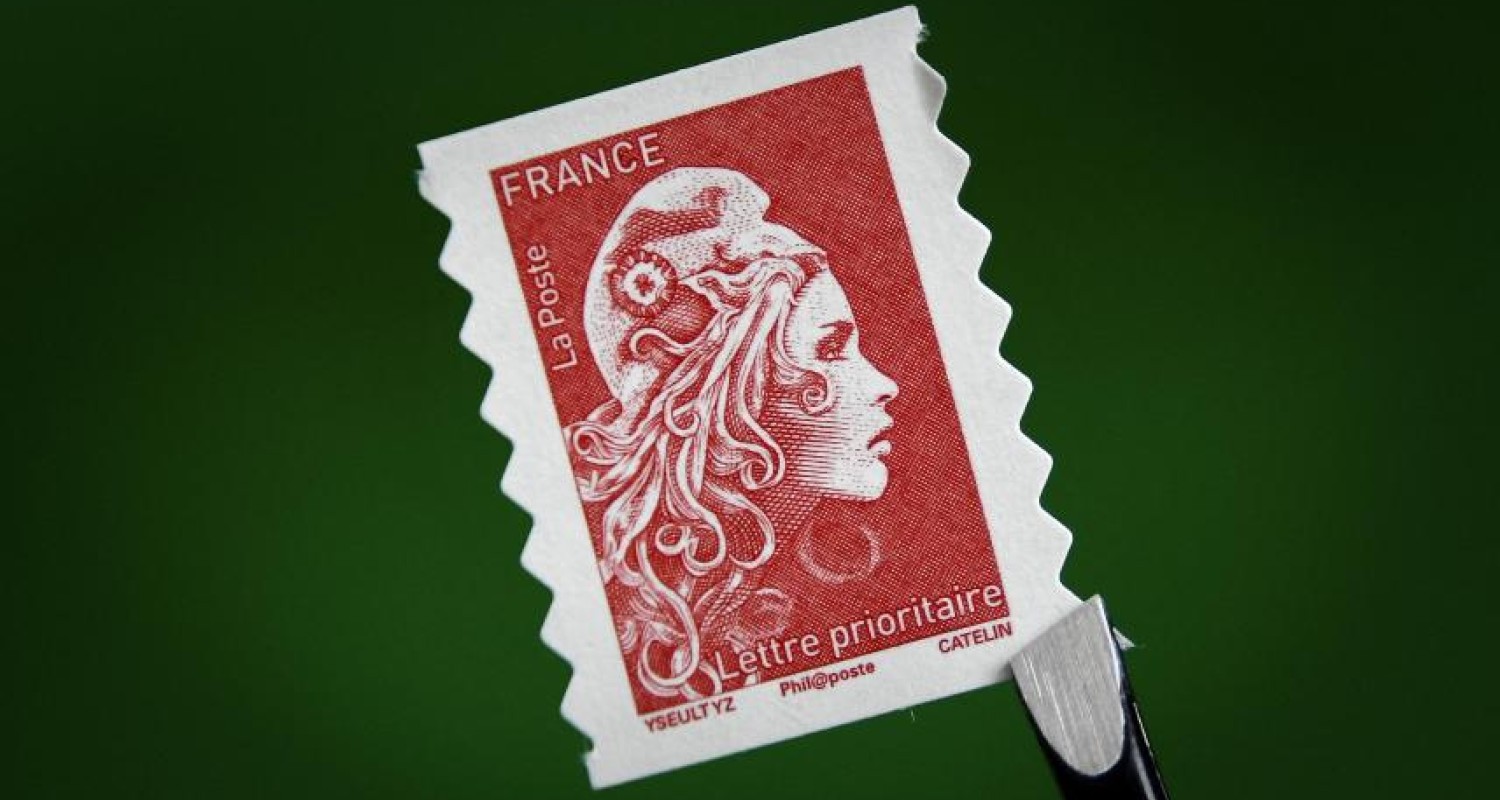La Poste : une pétition en ligne lancée pour sauver le timbre rouge,  supprimé l'an prochain