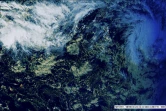 Une tempête tropicale et une zone supecte dans la zone de surveillance de Météo France