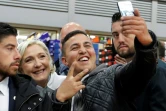 Marine Le Pen au marché de Rungis, près de Paris, le 25 avril 2017
