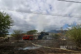 Saint-Paul : incendies en séries à proximité de la quatre voies, la dépendance d'une maison partie en fumée