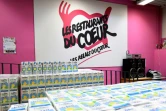 Des stocks de lait dans un local des Restos du coeur, le 22 novembre 2016 à Paris