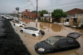 Voitures sinistrées par les inondation à Porto Alegre, dans le sud du Brésil, le 12 mai 2024