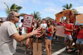 Manifestation contre la crise requins à Saint-Leu