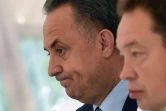 Le ministre russe des Sports Vitali Moutko (g), lors d'une conférence de presse à Moscou, le 24 mai 2016