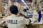 Visite de Bello à l'usine Axelle à madagascar 