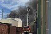 Incendie dans un entrepôt de cambaie