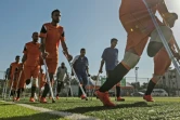 Photo de joueurs d'une équipe palestinienne de football rassemblant des personnes amputées, pour la plupart dans le cadre du conflit avec Israël, prise le 9 juillet 2018 à Deir al Balah, dans la bande de Gaza
