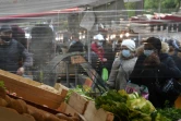 Un marché de plein air à Paris, le 30 octobre 2020