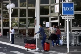 arrivée à l'aéroport pendant le confinement de coronavirus