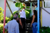 Emmanuel Séraphin visite écoles
