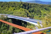 chantier pont suspendu rivière de l'est
