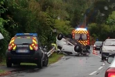 Voiture sur le toit à bras des calumets