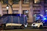 La camionette de l'attaque à Barcelone est remorquée par la police, le 18 août 2017