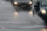 La route du Littoral basculée, l'Ouest touché par les inondations