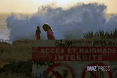 Maintien de la vigilance jaune vagues - submersion entre le Port et Saint-Philippe