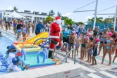 Le Port : le père Noël fait une escale à la piscine 