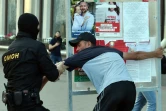Arrestation pendant une manifestation de l'opposition à Minsk, le 8 août 2020
