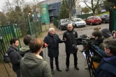 Des membres du FC Nantes interrogés par des journalistes sur la disparition d'Emiliano Sala, devant le centre d'entraînement de la Jonelière près de Nantes, le 22 janvier 2019
