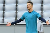 Le buteur prolifique du Real Madrid Cristiano Ronaldo prépare le choc contre le Bayern, lors d'un entraînement à Munich, le 24 avril 2018