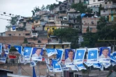 Des affiches électorales du président sortant Juan Orlando Hernandez avant les élections présidentielles, le 23 novembre 2017 dans un quartier de Tegucigalpa, au Honduras