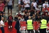 Le président de Nice Jean-Pierre Rivère après s'être adressé à ses supporteurs, lors du match contre l'OM, le 22 août 2021