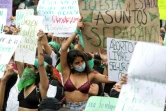 Des partisanes de la légalisation de l'avortement manifestent dans le cadre de la Journée mondiale du droit à l'avortement, à Guadalajara, le 28 septembre 2020