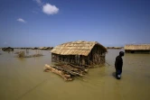 Un camp de réfugiés sud-soudanais inondé par le Nil blanc après de fortes pluies près d'Al Qanaa, au Soudan, le 13 septembre 2021 