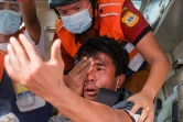 Photo prise le 20 février 2021 montrant un manifestant blessé à l'oeil à Mandalay, Birmanie
