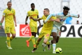 L'attaquant de l'OM Michy Batshuayi (d) lors du match face à Nantes au Vélodrome, le 24 avril 2016 