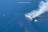 Le "Euroferry Olympia" en feu, le 18 février, entre le port grec d'Igoumenitsa et Brindisi en Italie, dans une image de la Garde côtière Italienne (Guardia Costiera)