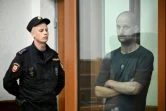 Le journaliste américain Evan Gershkovich, accusé d'espionnage, dans la cage en 
verre des accusés, pendant l'annonce du verdict au tribunal régional Sverdlosvki 
d'Ekaterinbourg, le 19 juillet 2024 en Russie