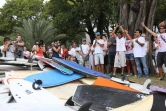 Saint-Denis - Jeudi 26 juillet 2012 - Rassemblement de surfeurs devant la préfecture pour demander des mesures de protection contre les requins