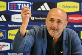 Le sélectionneur italien Luciano Spalletti, confirmé dans ses fonctions malgré l'élimination de son équipe en 8e de finale, lors d'une conférence de presse le 30 juin 2024 à Iserlohn