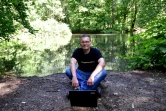 Lars Hattwig,"frugaliste" allemand, dans le parc de Tiergarten, le 7 juin 2018 à Berlin