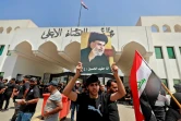 Des partisans du leader chiite irakien Moqtada Sadr en sit-in devant le Conseil suprême de la magistrature, le 23 août 2022 à Bagdad