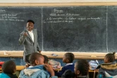 Bayard Kumwimba Dyuba, 84 ans, enseignant depuis 1968 dans sa classe d'une école primaire  de Lubumbashi, en RDCongo le 14 février 2022.