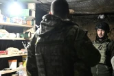 Des soldats ukrainiens dans un abri d'une position près de Bakhmout, le 8 avril 2023 dans la région de Donetsk