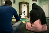 L'imam Mushin Hendricks dirige le début de la prière à la mosquée du "Cercle intérieur" à Cape Town, en Afrique du Sud, le 2 septembre 2016