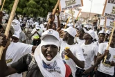 Des supporteurs du président sénégalais Macky Sall lors d'un dernier meeting électoral, le 29 juillet 2022 à Dakar
