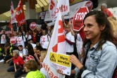 Des membres d'ATTAC manifestent à Marseille, le 12 octobre 2019