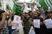 Des manifestants défilent à Srinagar, la capitale du Cachemire indien, pour protester contre la révocation de l'autonomie de la région par New Delhi, le 16 août 2019