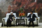 La secrétaire américaine au Trésor Janet Yellen et le gouverneur de la province du Guangdong Wang Weizhong, à Canton le 5 avril 2024