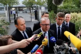 Le maire de Belfort, Damien Meslot, à sa sortie du siège d'Alstom, le 13 septembre 2016 à Saint-Ouen, au nord de Paris