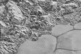 Image à haute résolution de la surface de Pluton prise par la sonde New Horizons, le 4 décembre 2015