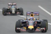 Le pilote australien Daniel Ricciardo, sponsorisé par Red Bull, pendant les préparatifs du Grand Prix de Formule 1 à Sotchi le 9 octobre 2015