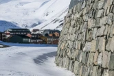 Le mur anti-avalanche de Longyearbyen, sur l'île du Spitzberg, dans l'archipel du Svalbard, le 6 mai 2022