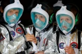 Des élèves de l'Ecole Vivalys en costume spatial lors du projet ?Mission pour Mars? à Lausanne (Suisse) le 17 mars 2021