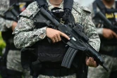 Des soldats colombiens patrouillent dans Tumaco, Colombie, le 19 février 2020

