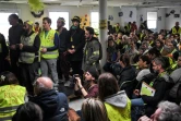 Des "gilets jaunes" participent à la deuxième "Assemblée des assemblées" à la "Maison du Peuple", le 5 avril 2019 à Saint-Nazaire