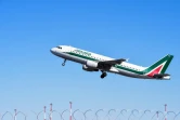 Un Airbus A320 de la compagnie italienne ITA décolle de l'aéroport de Rome Fiumicimo le 15 octobre 2021